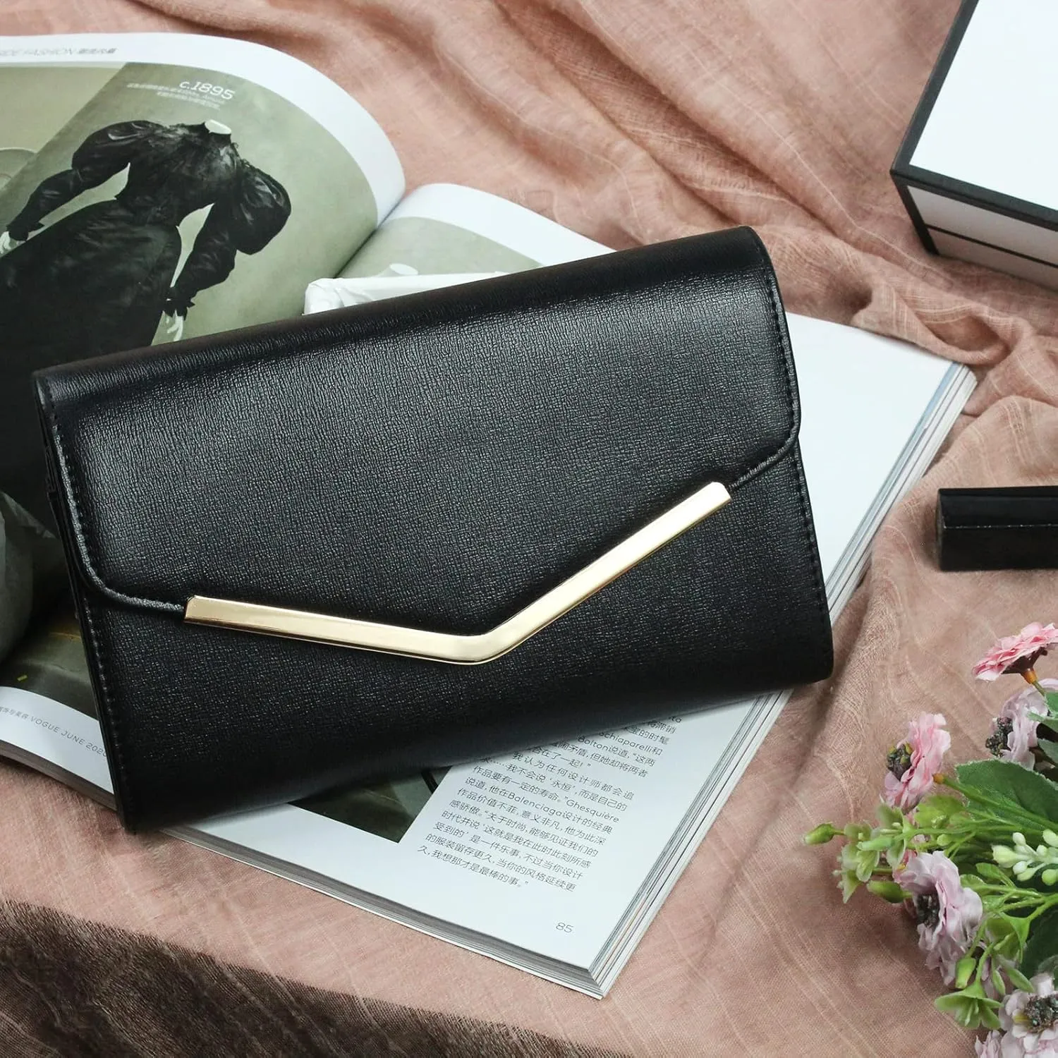 Clutch Purse Evening Bag for WomenEnvelope Handbag With Detachable Chain