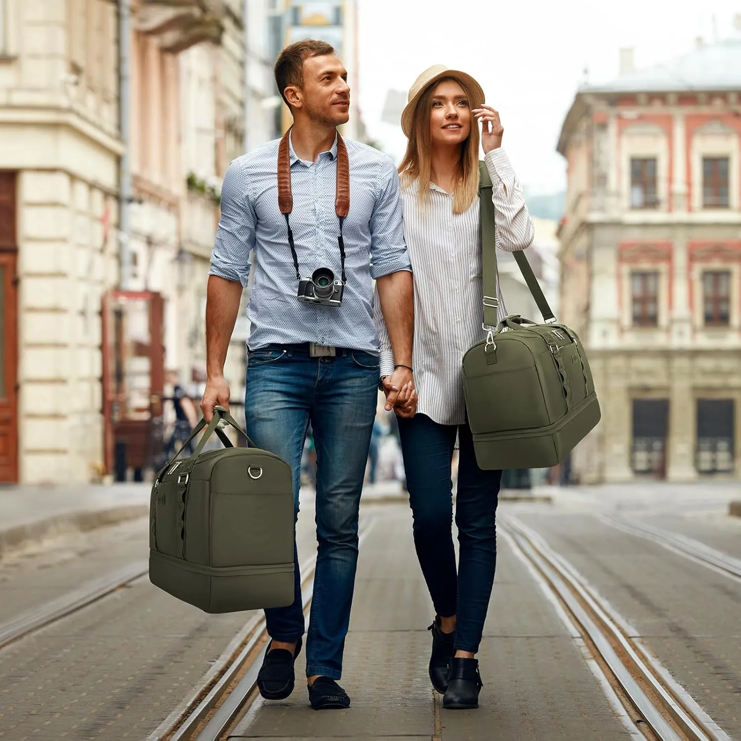 ETRONIK Duffle Bag for Men Women, Travel Bag with Shoe Compartment, Carry on Bags for Airplanes with Toiletry Bag, Weekender Overnight Bag for Gym Sports Trip, Green