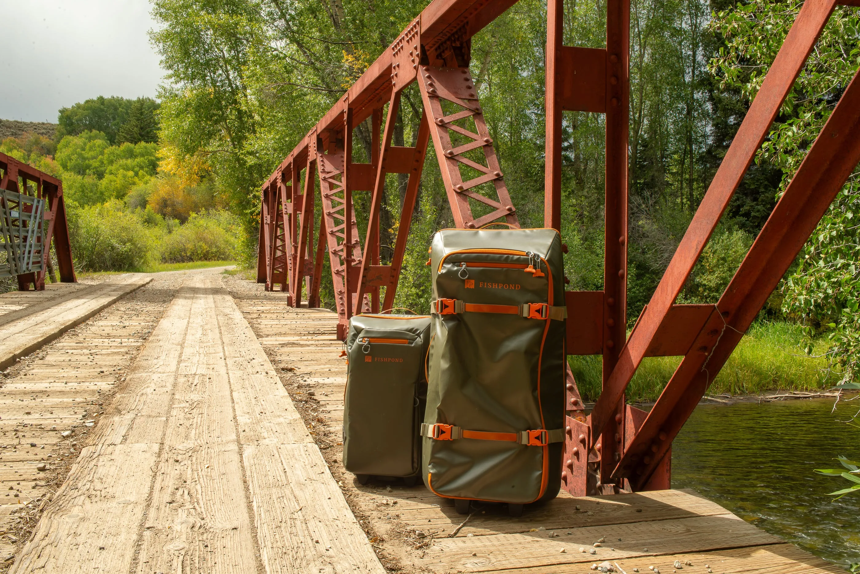 Fishpond Stormshadow Rolling Carry-On - Green