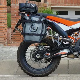 Giant Loop | Mototrekk Panniers