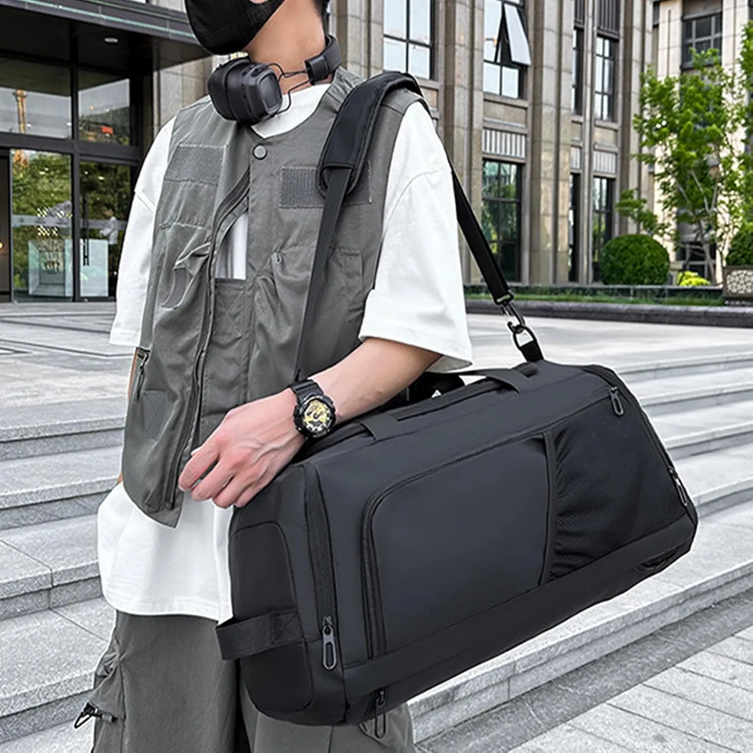 Gym Bags for Men Women,Duffle Bag with Shoe Compartment and Wet Pocket,30L Waterproof Travel Sports Bags,Overnight Bag,Carry On Weekender Backpack (Black)