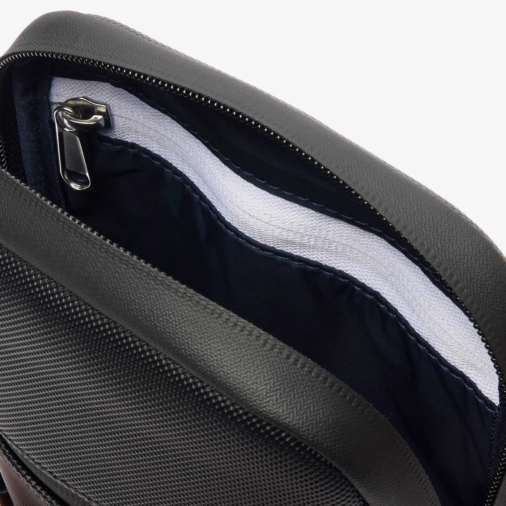 Lacoste Men's Flat Crossover Bag - Noir