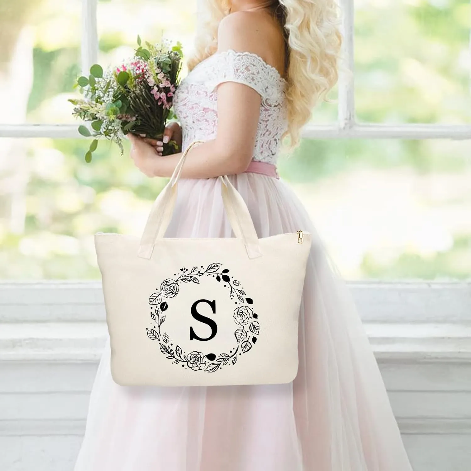 Personalized Initial Canvas Tote Bag with Zipper, Present Bag with Inner Pocket & Make Up Bag, Great Gifts for Women, Mom, Teachers, Friends, Bridesmaids